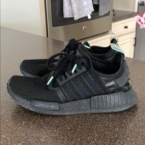Adidas NMD R1.